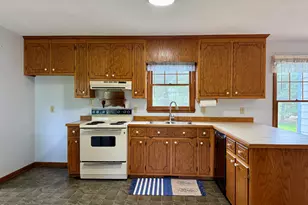 460 Parrott Rd, Henderson, NC 27537 - Photo 2
