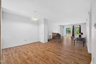 2510 Avent Ferry Rd, Raleigh, NC 27606 - Photo 8