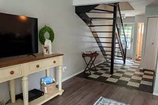 220 Elizabeth St, Chapel Hill, NC 27514 - Photo 2