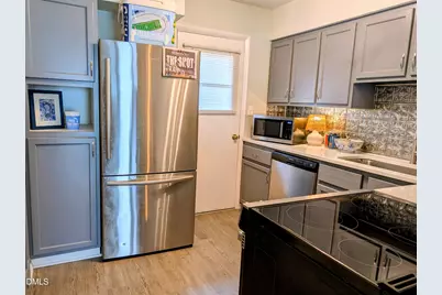 220 Elizabeth Street #Apt F3, Chapel Hill, NC 27514 - Photo 4
