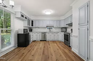 4700 Bent Creek Dr, Fuquay Varina, NC 27526 - Photo 10