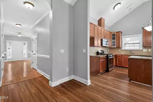 39 McGuire Ln, Clayton, NC 27527 - Photo 6
