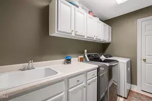 12313 Fieldmist Dr, Raleigh, NC 27614 - Photo 32