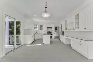 7804 Umstead Forest Dr, Raleigh, NC 27612 - Photo 16