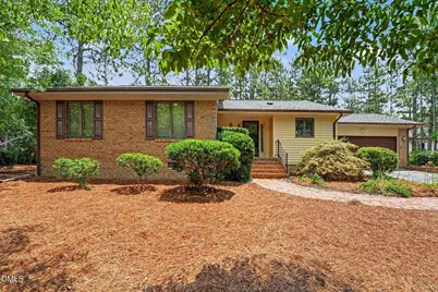 1555 Longleaf Drive E, Pinehurst, NC 28374 - Photo 2