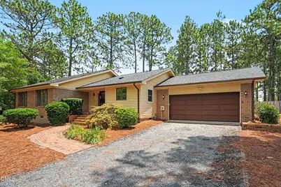 1555 Longleaf Drive E, Pinehurst, NC 28374 - Photo 4
