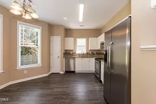 104 Hutson Ln, Clayton, NC 27527 - Photo 6
