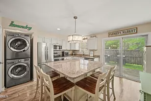 1241 Donaldson Ct, Cary, NC 27511 - Photo 4