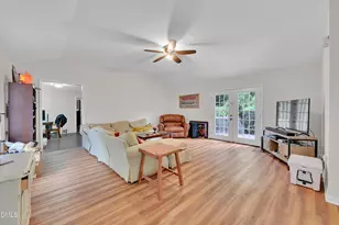 404 S Ash St, Greenville, NC 27858 - Photo 4