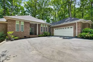 3239 Coventry Ct, Sanford, NC 27332 - Photo 8