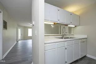 1231 University Ct, Raleigh, NC 27606 - Photo 4