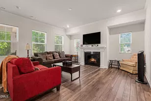 204 Hiking Hl Ln, Garner, NC 27529 - Photo 4