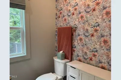 574 E Ridge Avenue, Liberty, NC 27298 - Photo 24