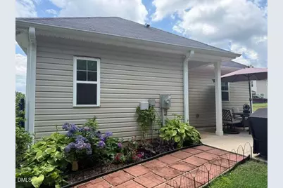 574 E Ridge Avenue, Liberty, NC 27298 - Photo 6