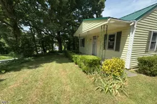 568 Daniel St, Henderson, NC 27536 - Photo 1
