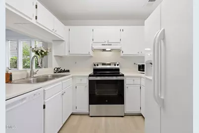 708 M.L.K. Jr Boulevard #E6, Chapel Hill, NC 27514 - Photo 20