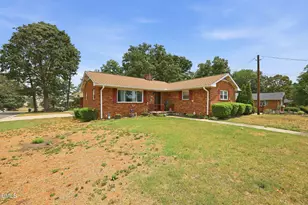 500 Oakwood Ln, Graham, NC 27253 - Photo 32