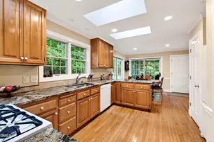 101 Dundalk Dr, Chapel Hill, NC 27517 - Photo 16
