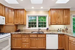 101 Dundalk Dr, Chapel Hill, NC 27517 - Photo 18