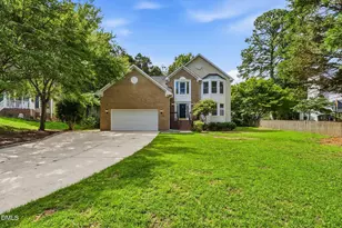 4409 Queenstown Ct, Raleigh, NC 27612 - Photo 2
