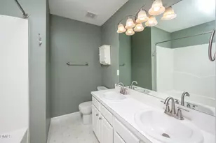 319 Orchard Park Dr, Cary, NC 27513 - Photo 26