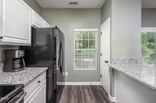 319 Orchard Park Dr, Cary, NC 27513 - Photo 16