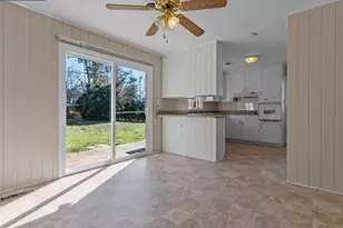 414 York Rd, Fayetteville, NC 28303 - Photo 8
