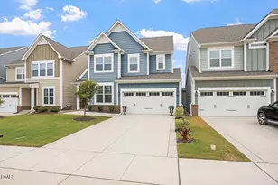 402 Ressler St, Holly Springs, NC 27540 - Photo 2