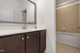 100 Oaks End Dr, Holly Springs, NC 27540 - Photo 24
