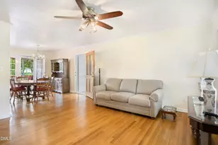 400 Blackmon St, Four Oaks, NC 27524 - Photo 6