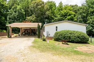 75 Baucom Ln, Fuquay Varina, NC 27526 - Photo 2
