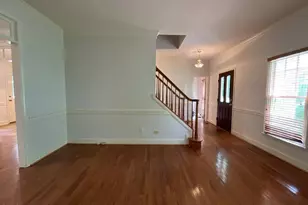 102 Longstock Ct, Cary, NC 27513 - Photo 2