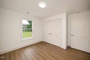 606 E Bay St, Dunn, NC 28334 - Photo 12