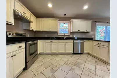 200 Glen Bonnie Lane, Cary, NC 27511 - Photo 18