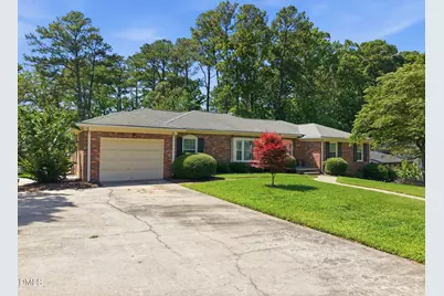5001 Quail Hollow Drive, Raleigh, NC 27609 - Photo 2