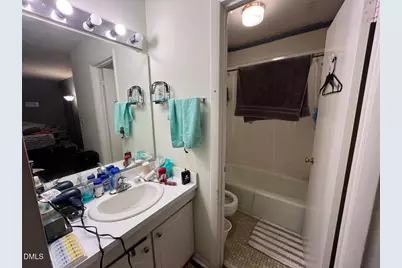 1022 Sandlin Place #Apt J, Raleigh, NC 27606 - Photo 16