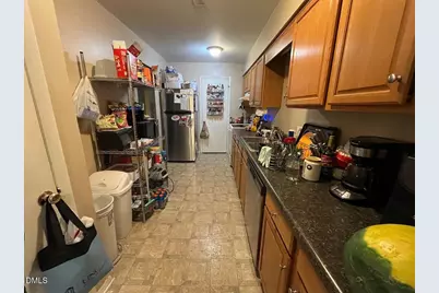 1022 Sandlin Place #Apt J, Raleigh, NC 27606 - Photo 6