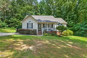 105 Tree Farm Ln, Angier, NC 27501 - Photo 2