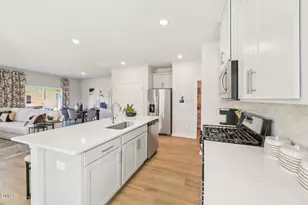 812 Strm Vw Ct, Mebane, NC 27302 - Photo 6