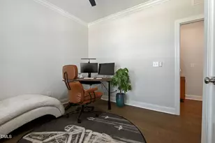 245 N Crest Dr, Chapel Hill, NC 27517 - Photo 8