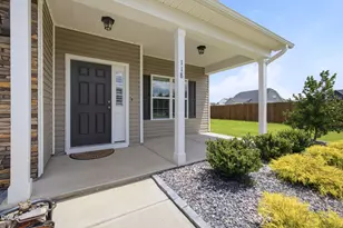 118 W Sand Luggs Ct, Angier, NC 27501 - Photo 4
