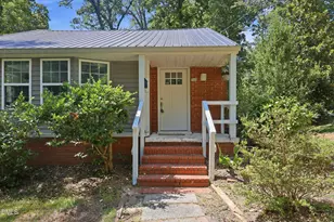 540 W Chisholm St, Sanford, NC 27330 - Photo 8