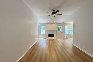 1004 Starkland Way, Holly Springs, NC 27540 - Photo 4