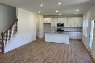 534 Claftin St, Sanford, NC 27330 - Photo 2