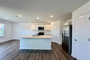 258 Bay Laurel Dr, Sanford, NC 27332 - Photo 8