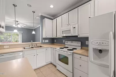 7814 Spungold Street, Raleigh, NC 27617 - Photo 10