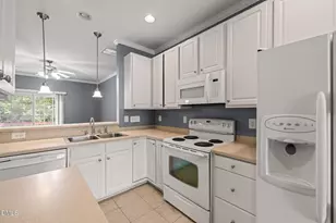 7814 Spungold St, Raleigh, NC 27617 - Photo 10