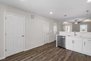 1025 Peony Ln, Youngsville, NC 27596 - Photo 10