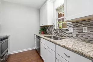 200 Old Spring Hill Ln, Fuquay-Varina, NC 27526 - Photo 2
