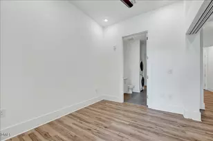 2441 Campus Shore Dr, Raleigh, NC 27606 - Photo 16